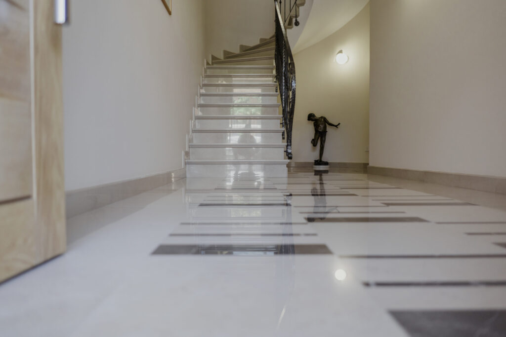 Pavimento_pietra di Apricena