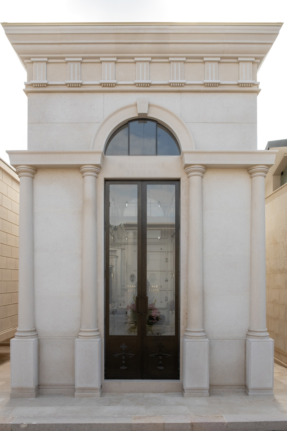 Edicola funeraria_Pietra di Apricena