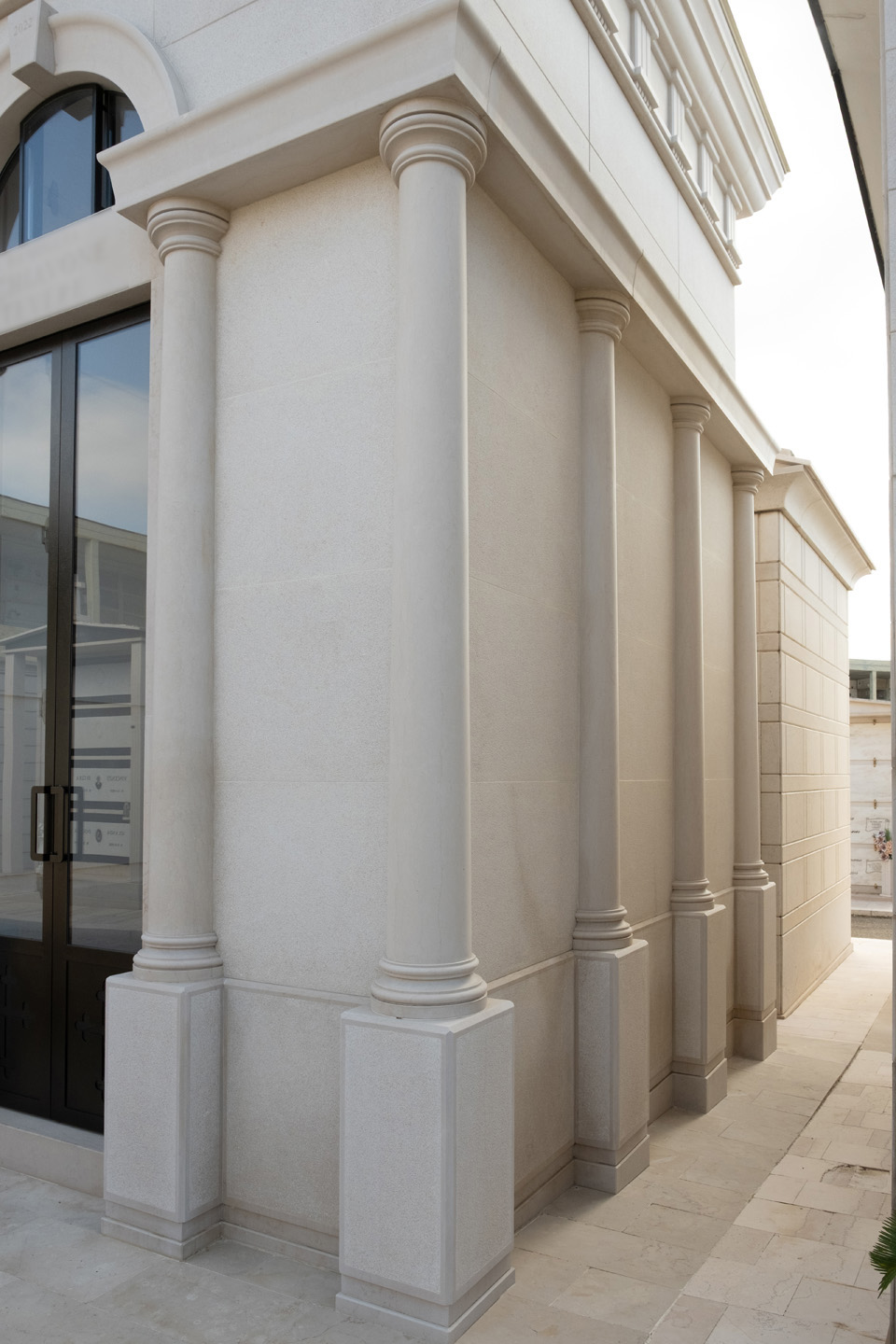 Edicola funeraria_Pietra di Apricena